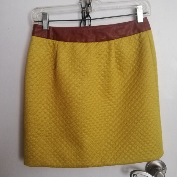 Anthropologie Yellow HD in Paris Mini Skirt - XS - Picture 4 of 5